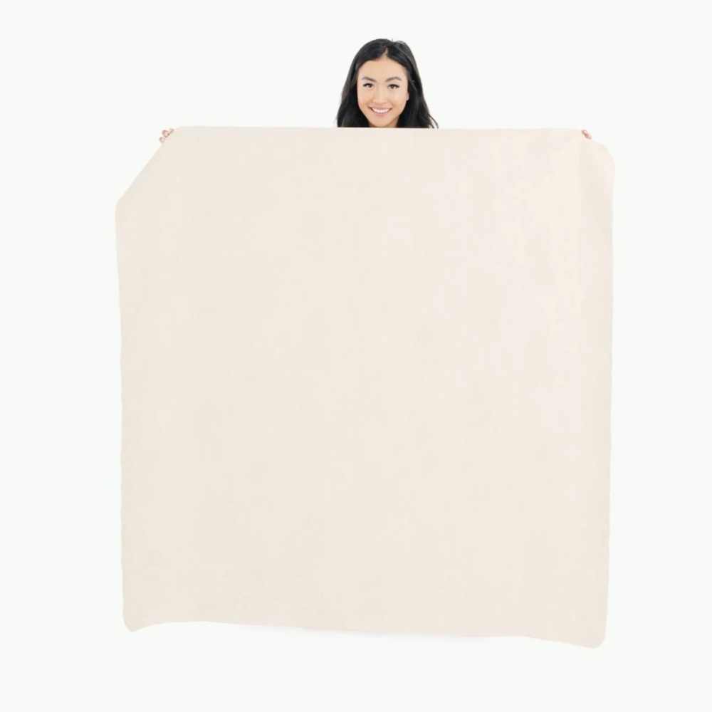 Gathre midi square mat in ivory